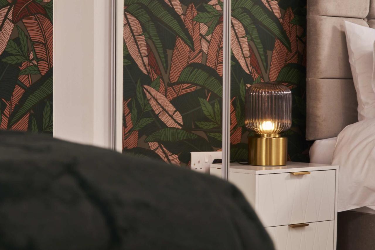Homebird Property - Ash Tree House Leeds  Buitenkant foto