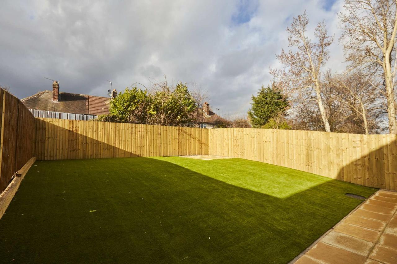 Homebird Property - Ash Tree House Leeds  Buitenkant foto