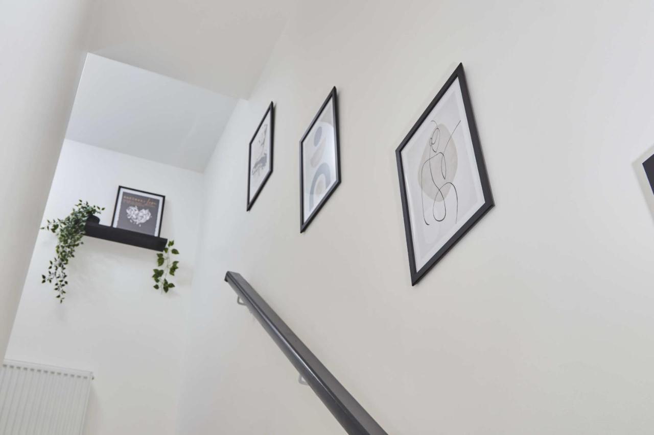 Homebird Property - Ash Tree House Leeds  Buitenkant foto